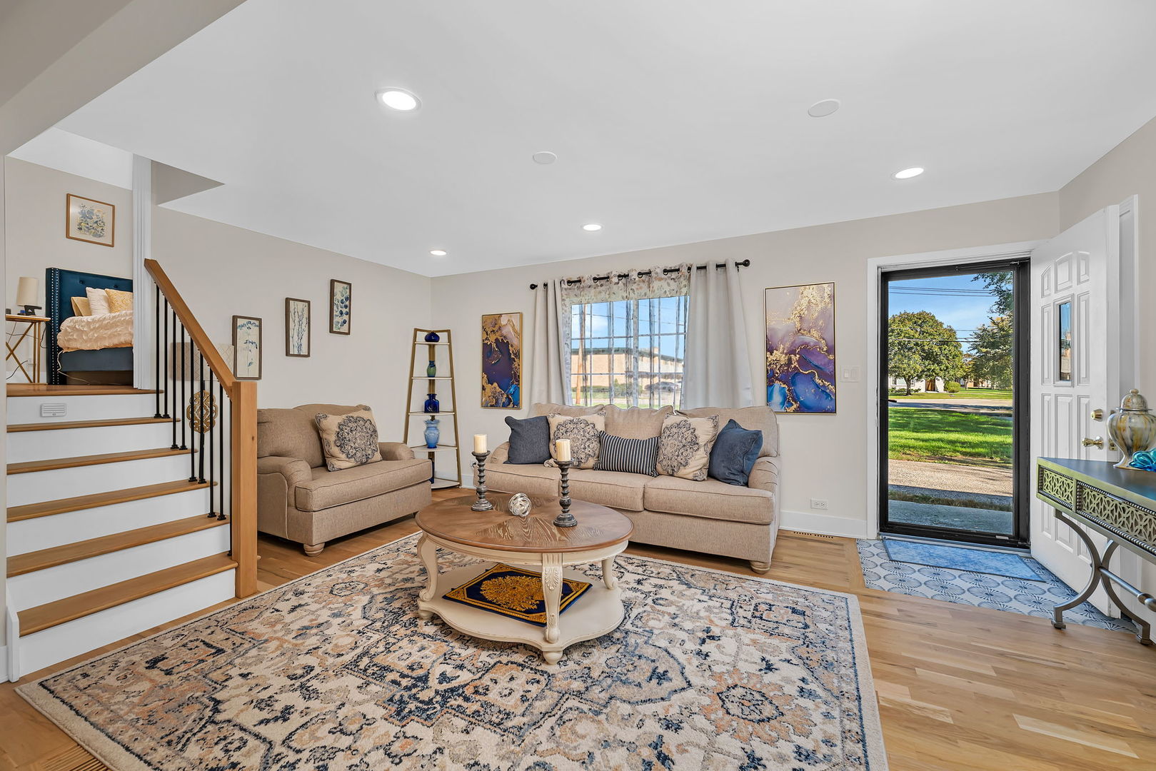 128 South Villa Avenue S Addison IL 60101