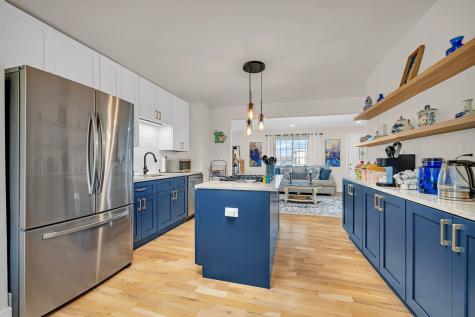 128 South Villa Avenue S Addison IL 60101