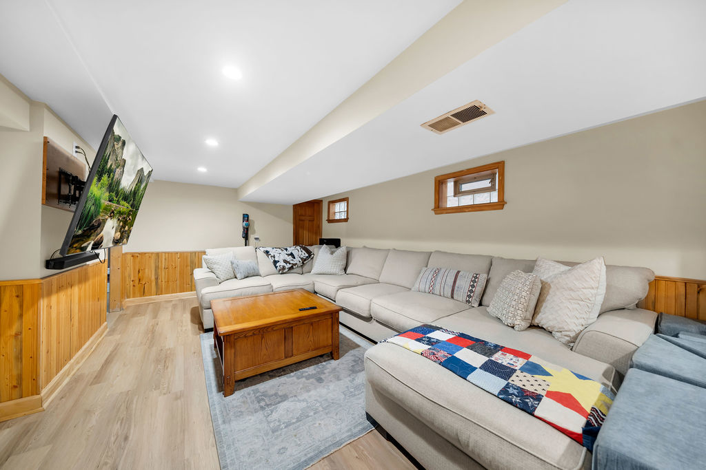 11151 South Christiana Avenue Chicago IL 60655