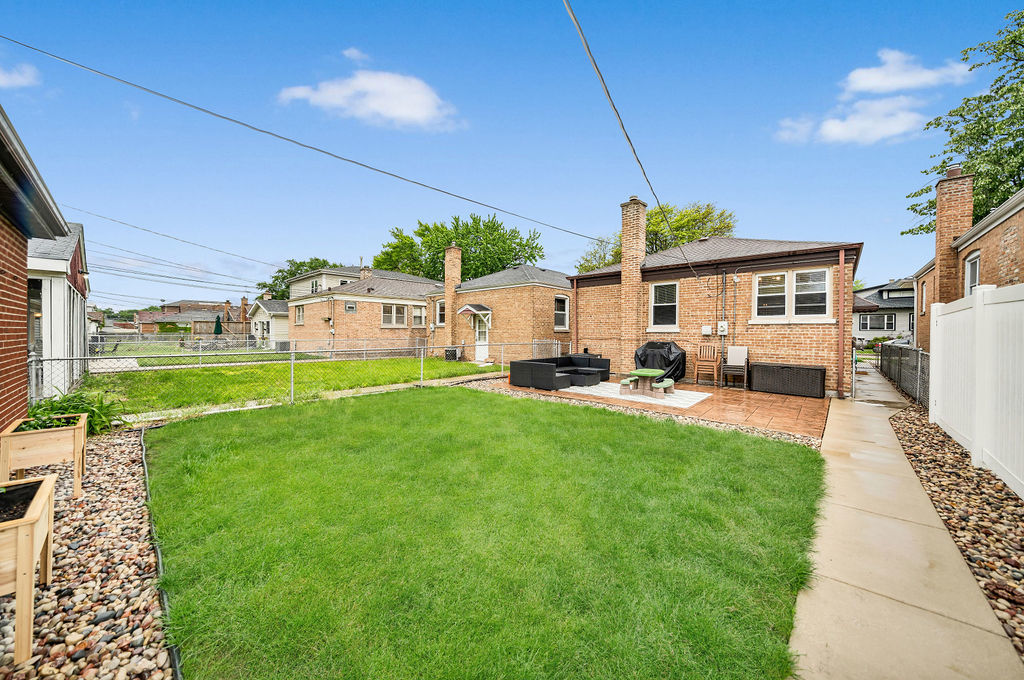 11151 South Christiana Avenue Chicago IL 60655