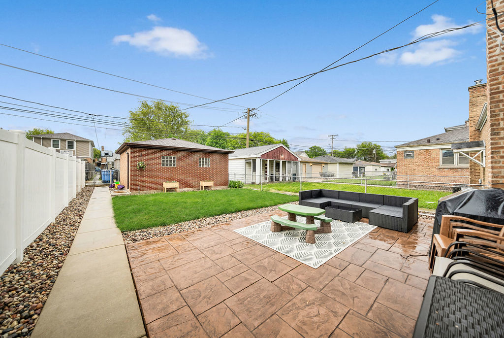 11151 South Christiana Avenue Chicago IL 60655