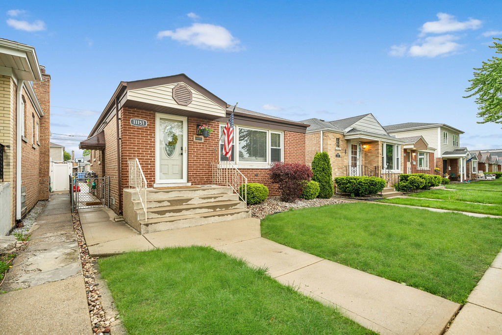 11151 South Christiana Avenue Chicago IL 60655