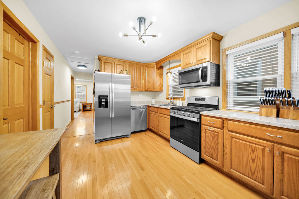 11151 South Christiana Avenue Chicago IL 60655
