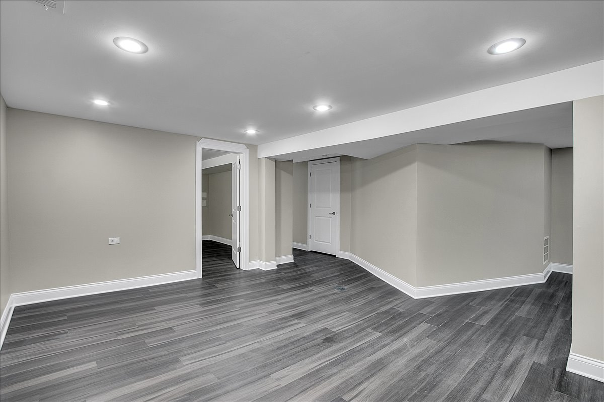 9709 South Avalon Avenue Chicago IL 60628
