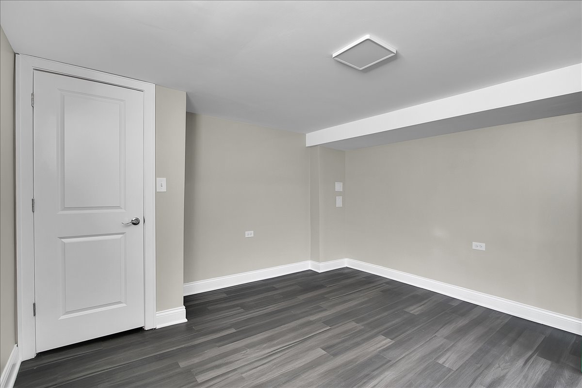 9709 South Avalon Avenue Chicago IL 60628