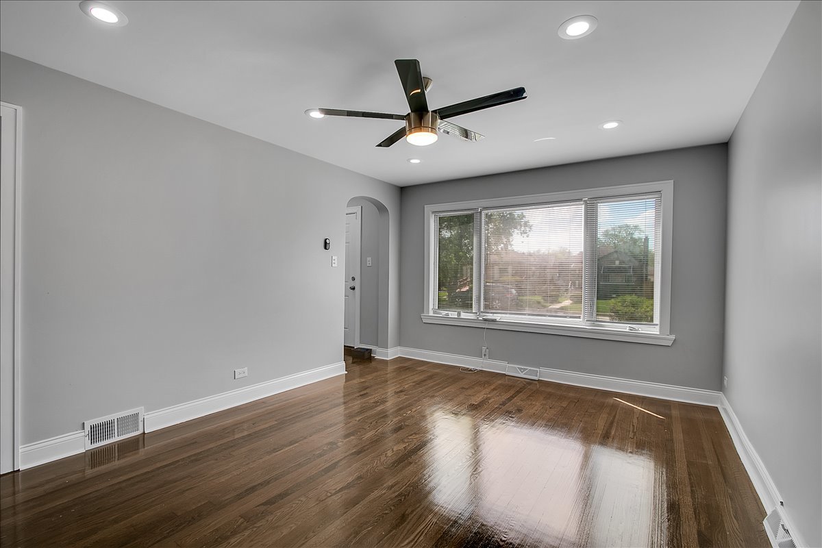 9709 South Avalon Avenue Chicago IL 60628