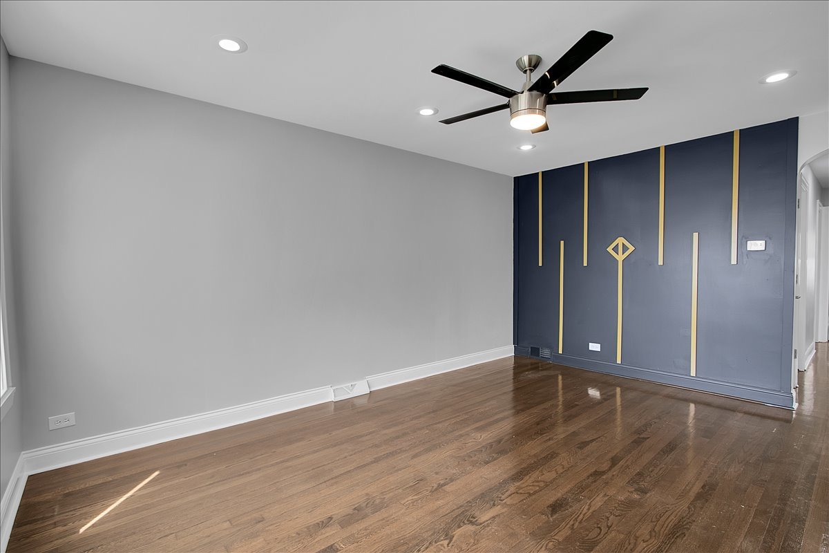 9709 South Avalon Avenue Chicago IL 60628