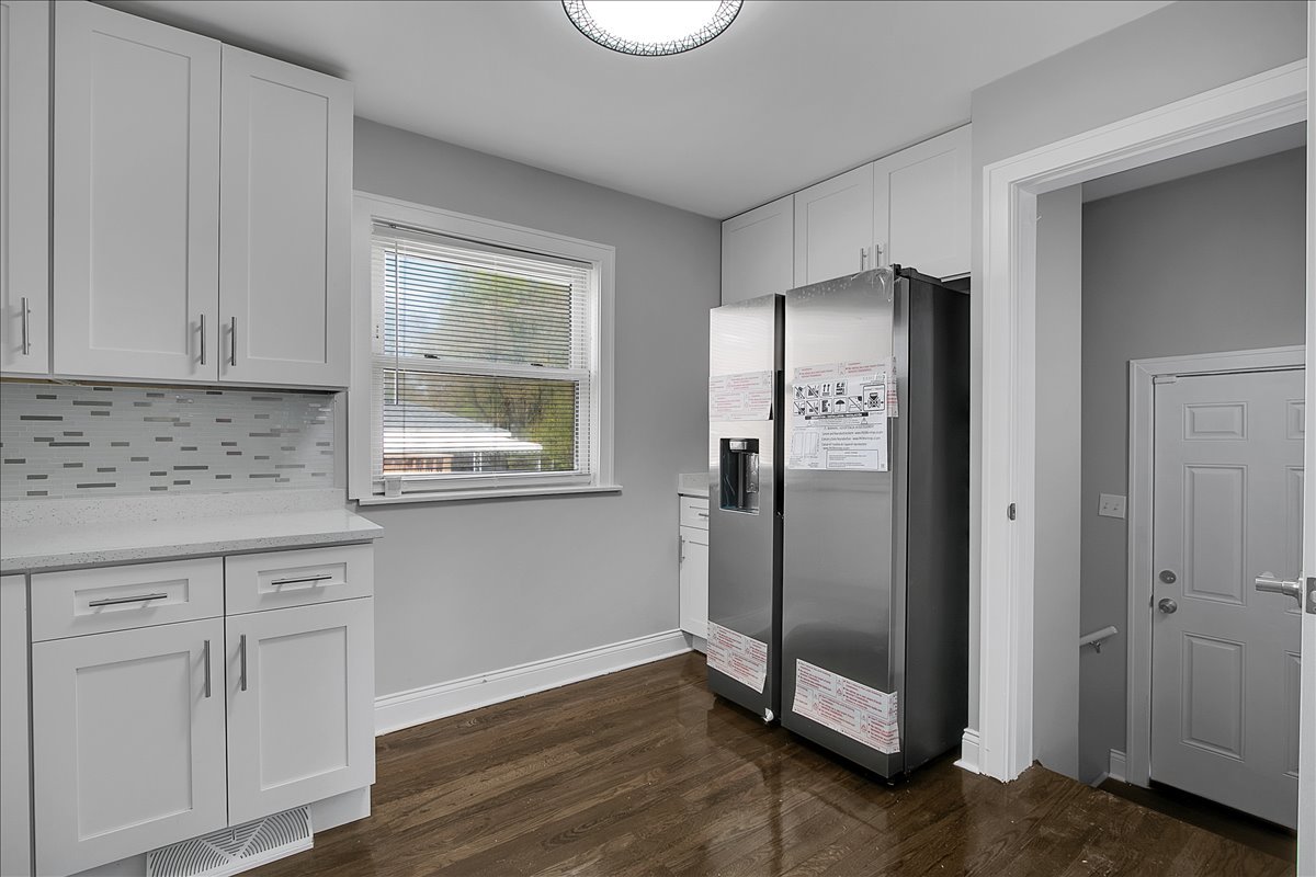 9709 South Avalon Avenue Chicago IL 60628