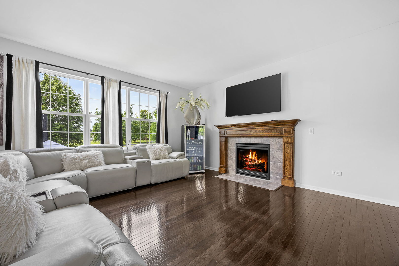 2297 Deerpath Road Bolingbrook IL 60490