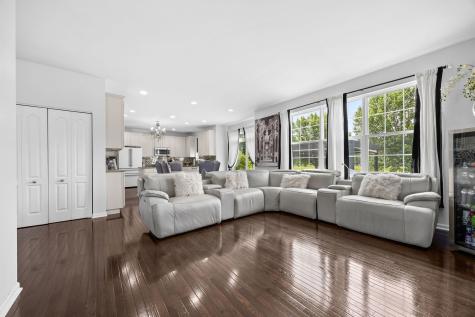 2297 Deerpath Road Bolingbrook IL 60490