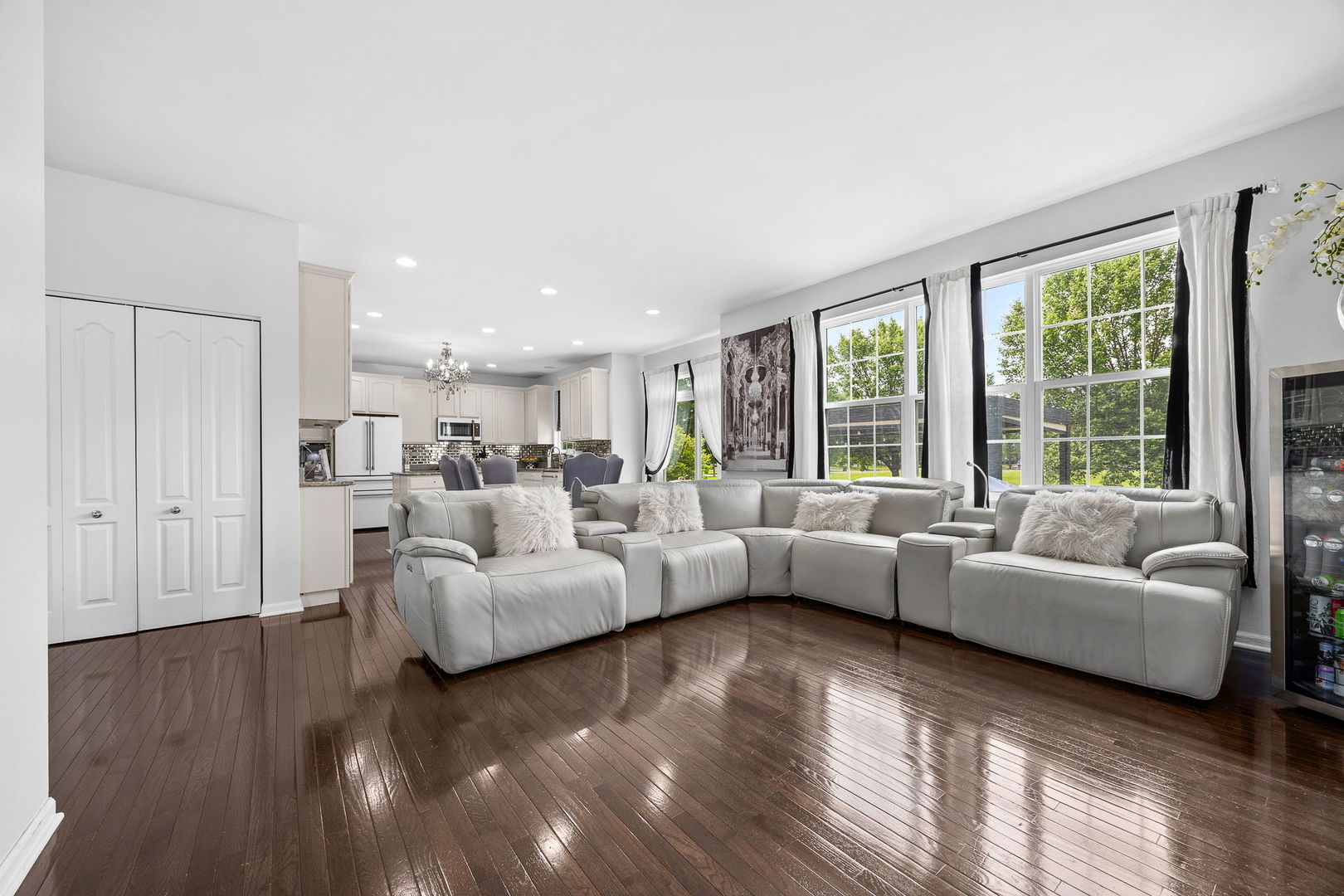 2297 Deerpath Road Bolingbrook IL 60490