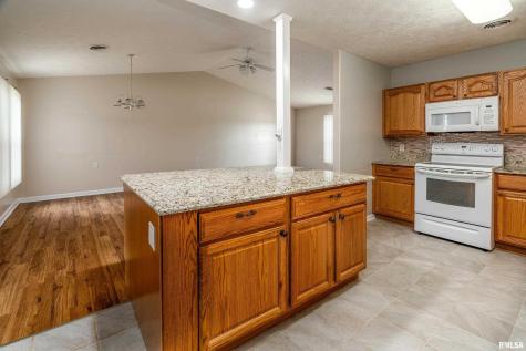 1500 Apache Drive Marion IL 62959