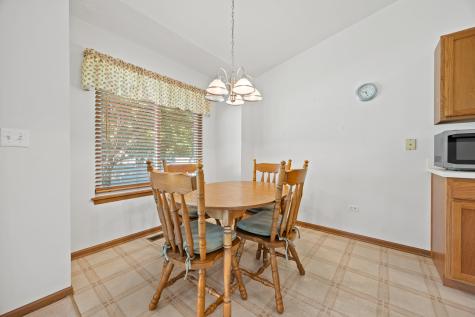 205 Woodlet Lane Bolingbrook IL 60490