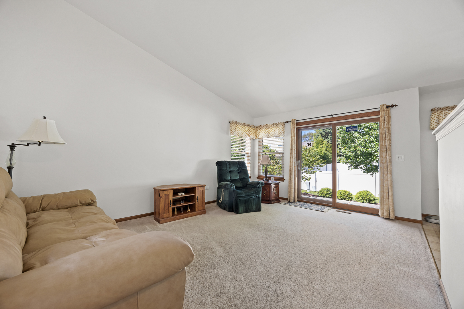 205 Woodlet Lane Bolingbrook IL 60490