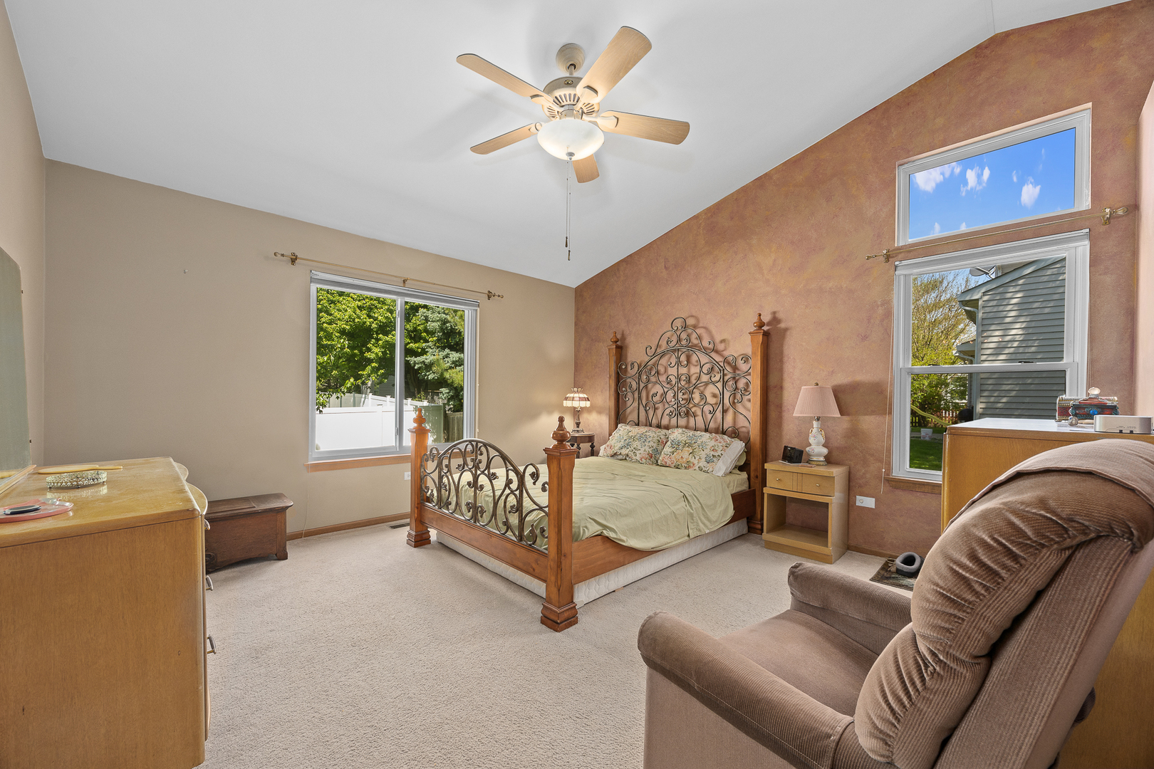 205 Woodlet Lane Bolingbrook IL 60490