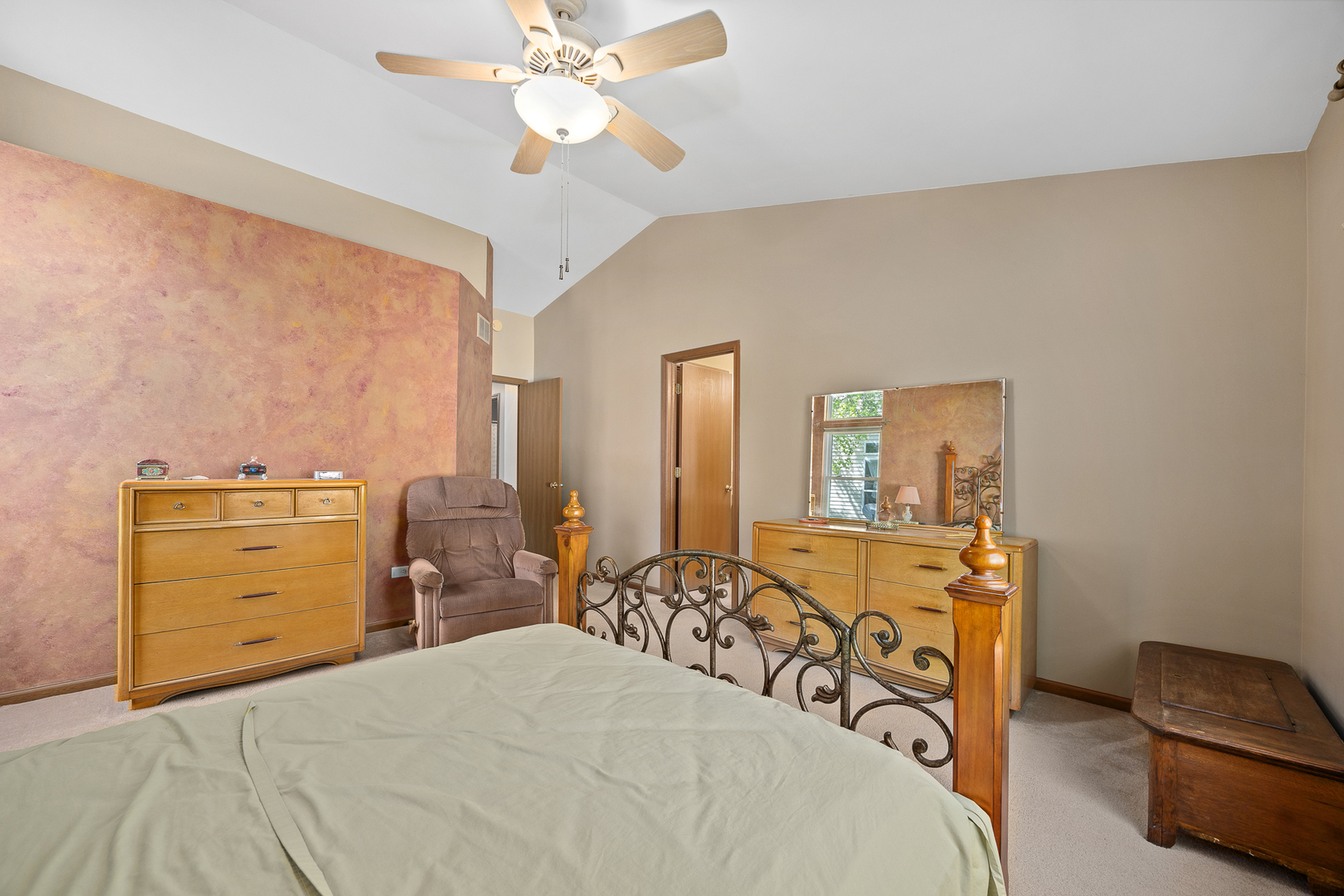 205 Woodlet Lane Bolingbrook IL 60490