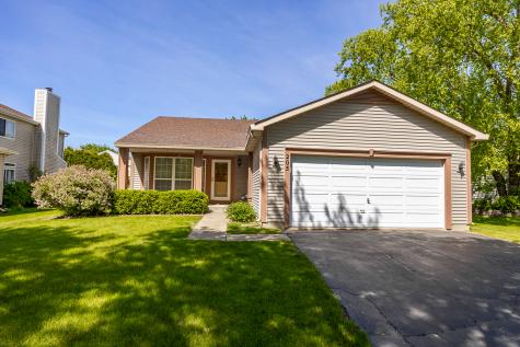 205 Woodlet Lane Bolingbrook IL 60490