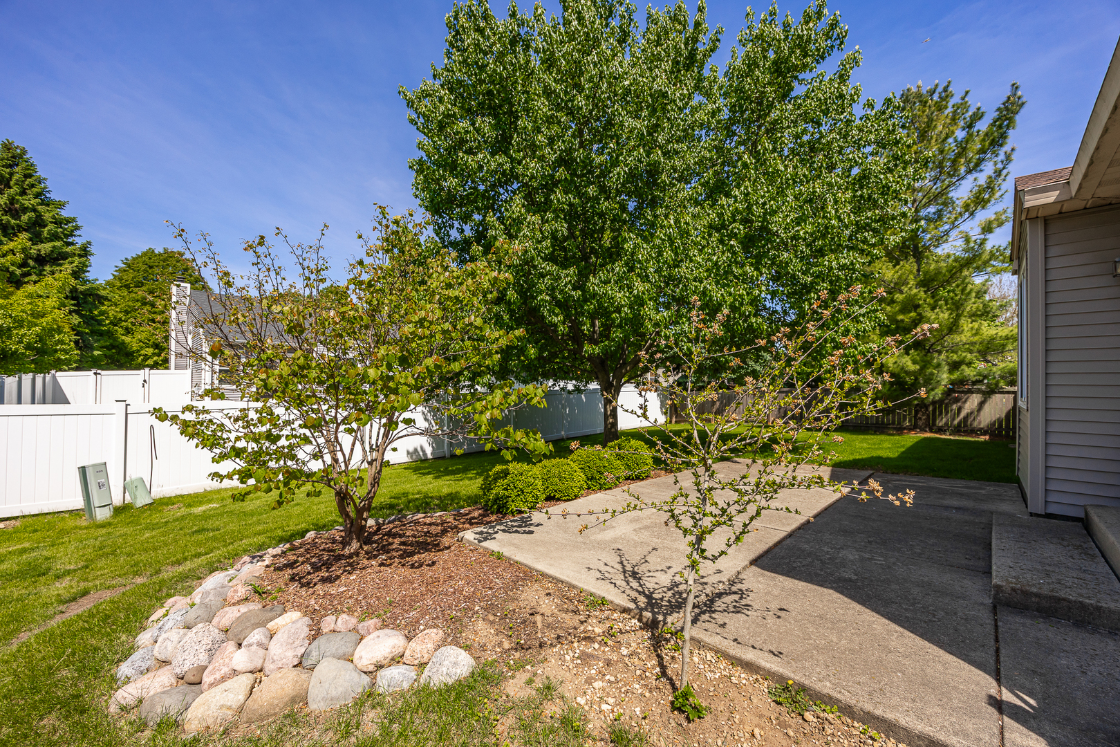 205 Woodlet Lane Bolingbrook IL 60490
