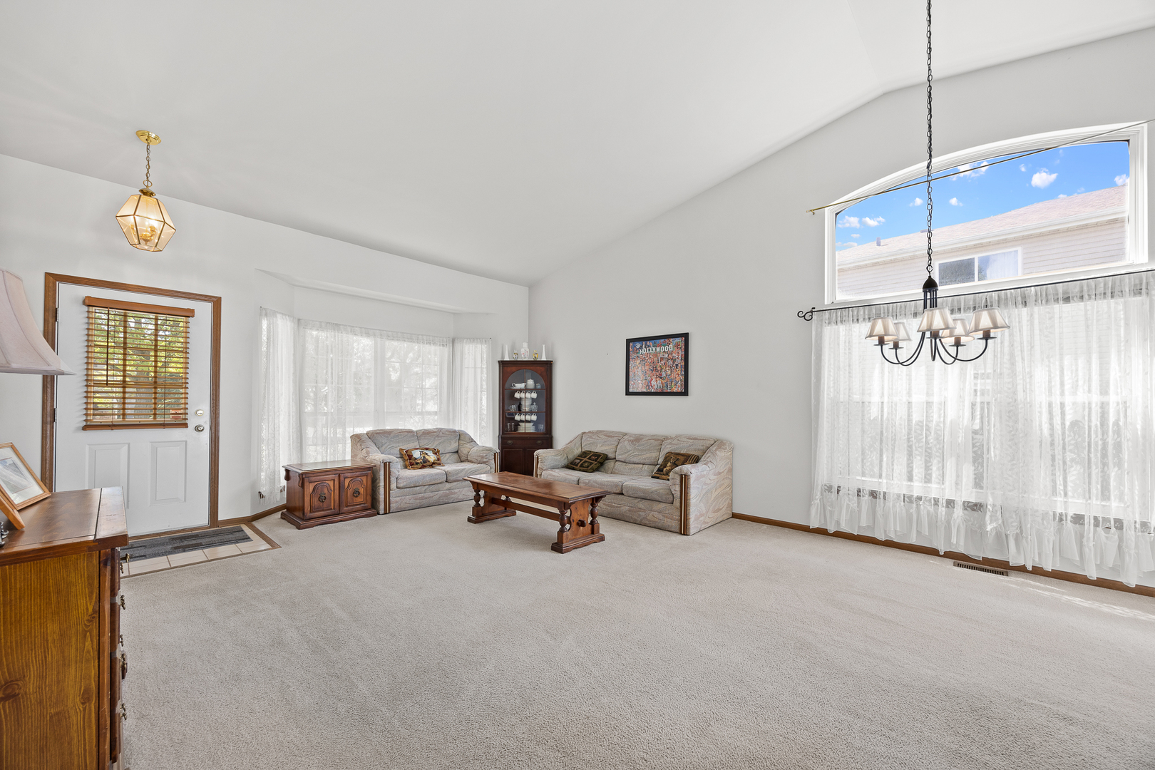 205 Woodlet Lane Bolingbrook IL 60490