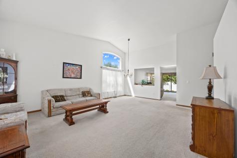 205 Woodlet Lane Bolingbrook IL 60490