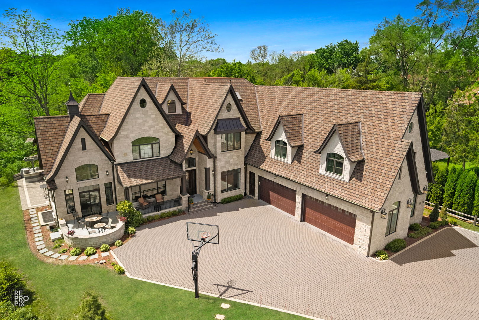 6270 South Garfield Avenue Burr Ridge IL 60527
