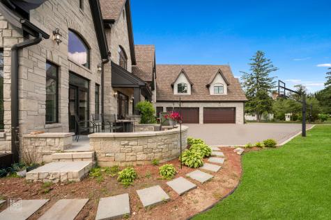 6270 South Garfield Avenue Burr Ridge IL 60527