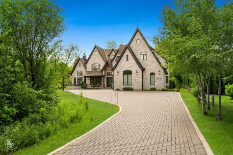 6270 South Garfield Avenue Burr Ridge IL 60527