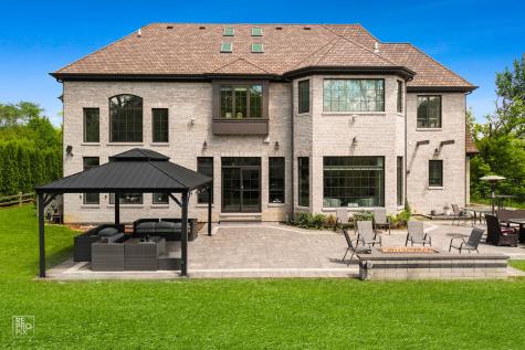 6270 South Garfield Avenue Burr Ridge IL 60527
