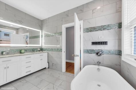 6444 27TH Street Berwyn IL 60402
