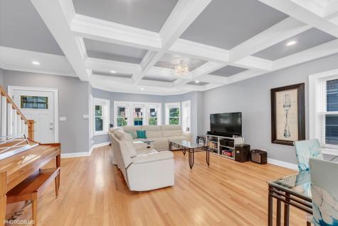 6444 27TH Street Berwyn IL 60402