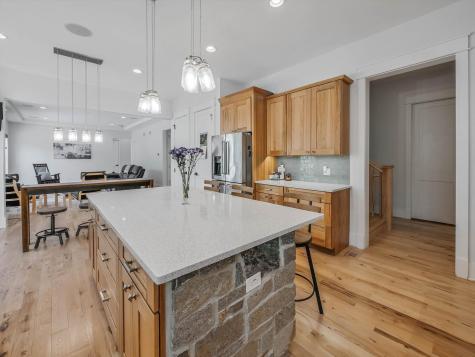S492 Rebecca Lane Winfield IL 60190