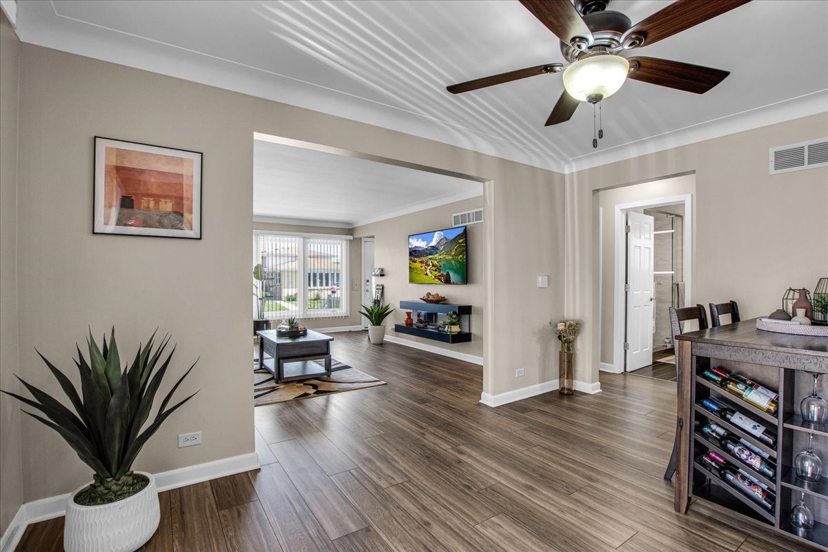 8537 West Winona Street Chicago IL 60656