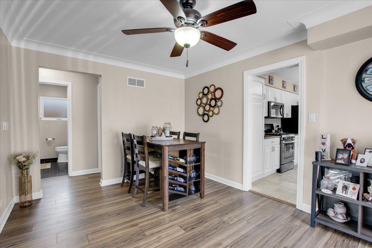 8537 West Winona Street Chicago IL 60656