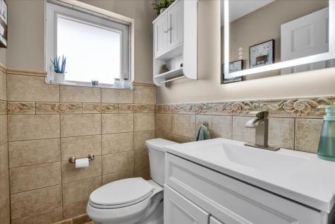 8537 West Winona Street Chicago IL 60656