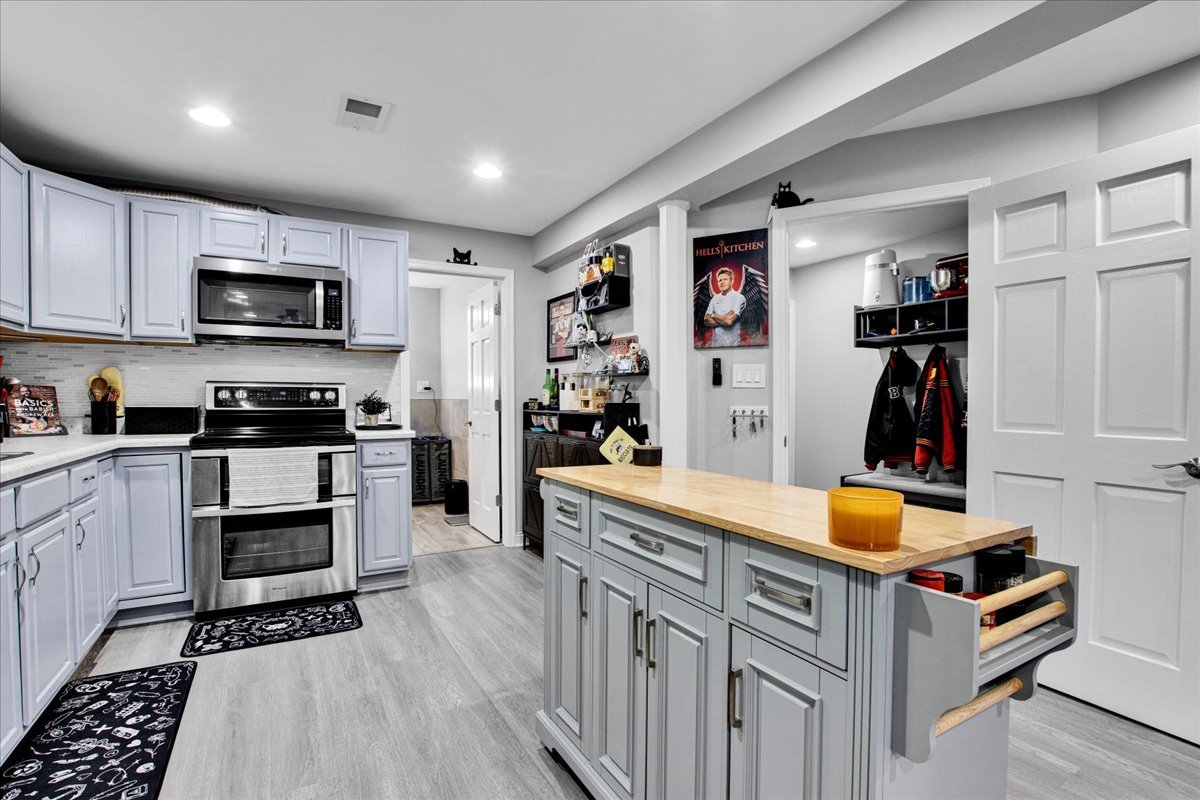 8537 West Winona Street Chicago IL 60656