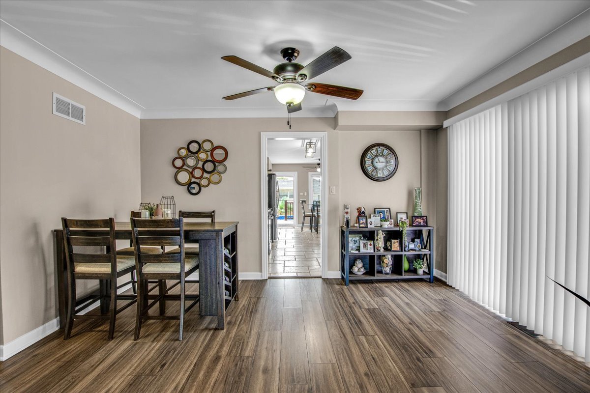 8537 West Winona Street Chicago IL 60656