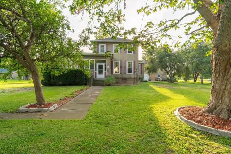 202 South Locust Street Malden IL 61337