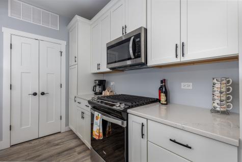 100 Great Loop 58 Drive Ottawa IL 61350