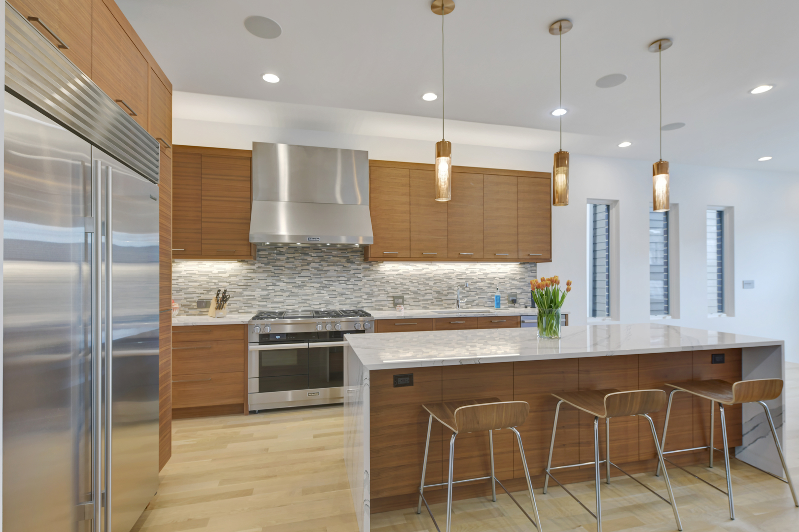 3012 North Hoyne Avenue Chicago IL 60618