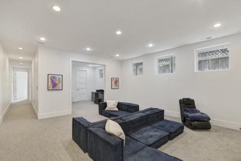3012 North Hoyne Avenue Chicago IL 60618