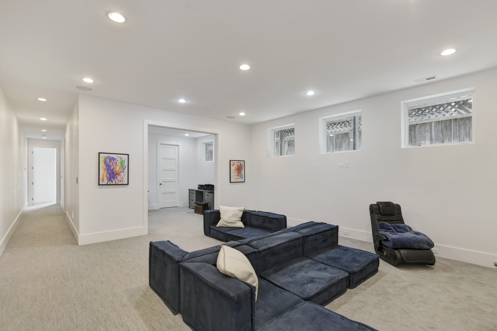 3012 North Hoyne Avenue Chicago IL 60618