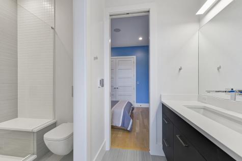 3012 North Hoyne Avenue Chicago IL 60618
