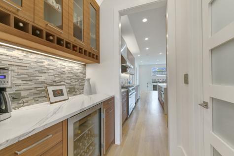 3012 North Hoyne Avenue Chicago IL 60618