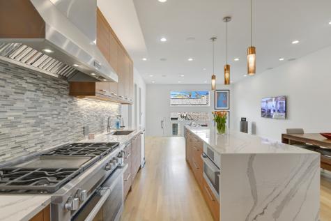 3012 North Hoyne Avenue Chicago IL 60618