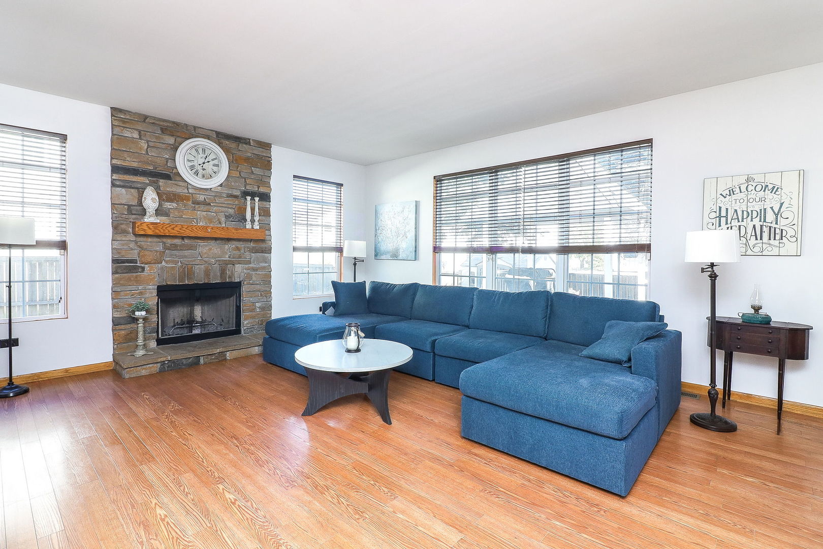 406 South Palmer Drive Bolingbrook IL 60490