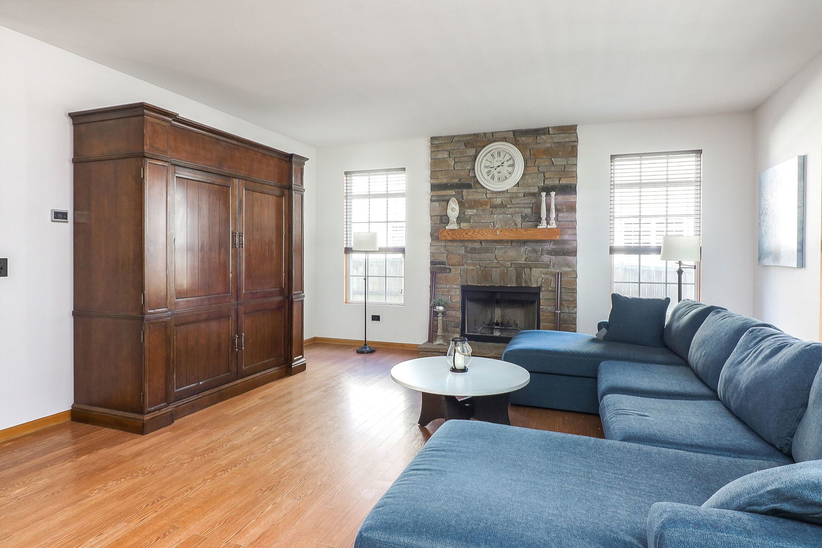 406 South Palmer Drive Bolingbrook IL 60490