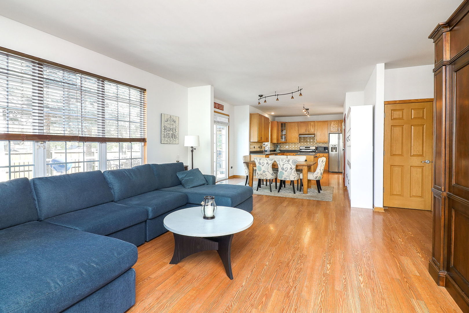 406 South Palmer Drive Bolingbrook IL 60490