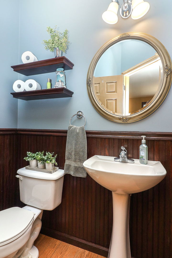 406 South Palmer Drive Bolingbrook IL 60490