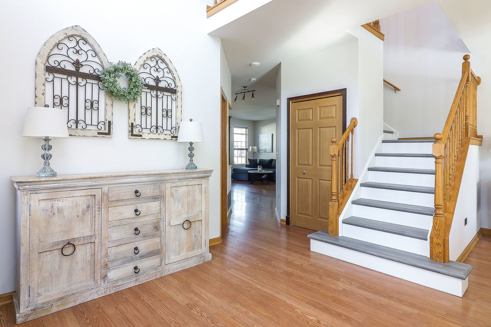 406 South Palmer Drive Bolingbrook IL 60490