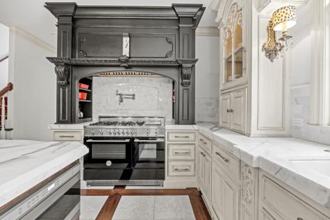 1110 Fox Glen Drive St. Charles IL 60174